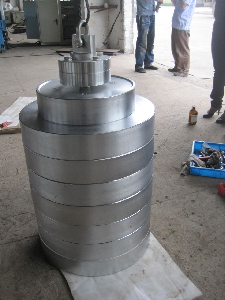 牛《N》。磅《lb》砝碼